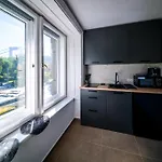 Downtown Riverfront Apartment *