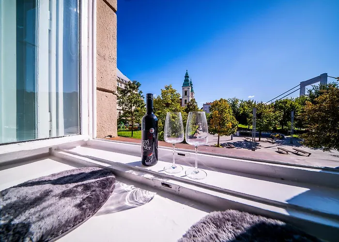 Downtown Riverfront *